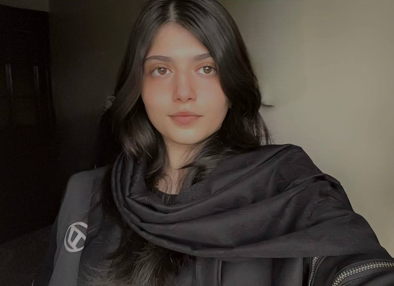 student-image